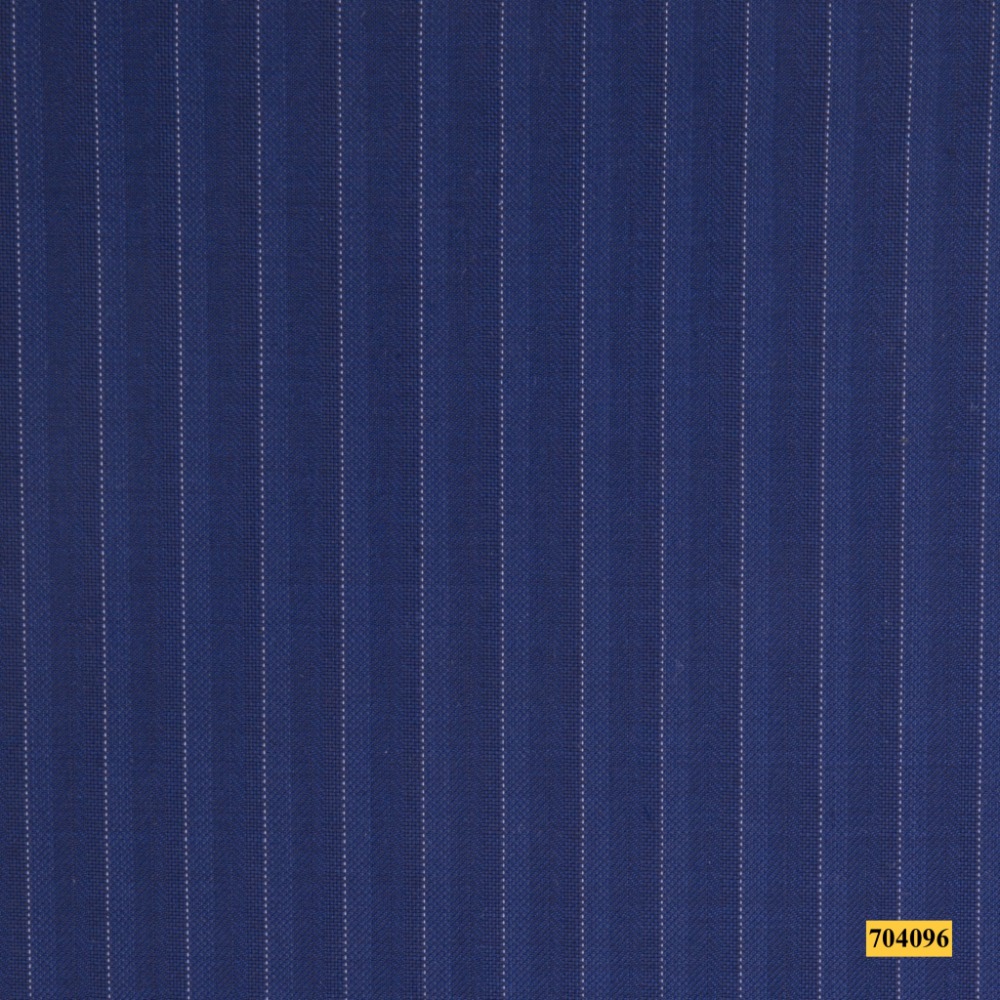 704096