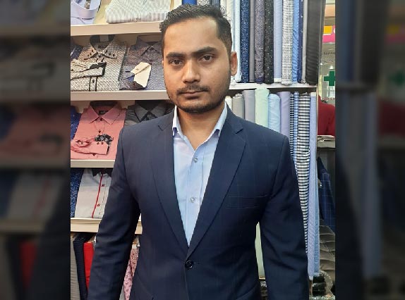Robert Owner of Suit Cut Bespoke Tailor